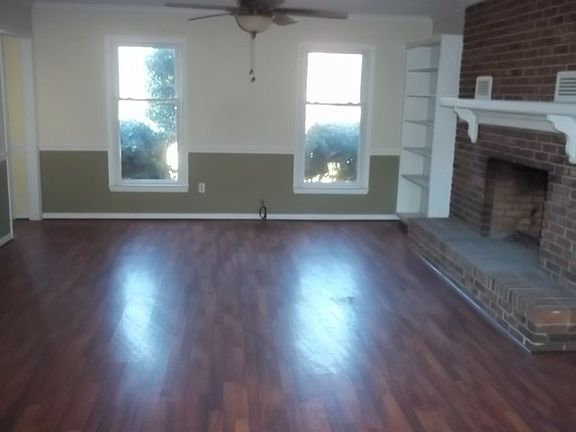 3rd image of 200 Idlewood Ln