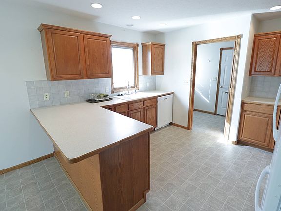 4th image of 1104 E 56th St Unit 11