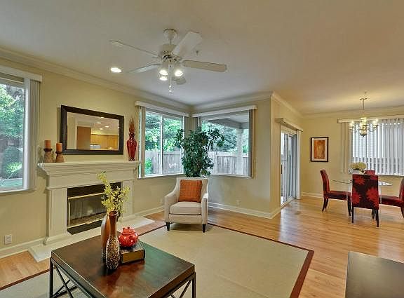 3rd image of 362 N Bayview Ave