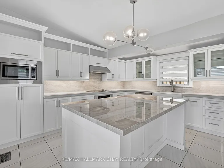 80 Beaumonde Heights Dr #UPPER — Photo 14