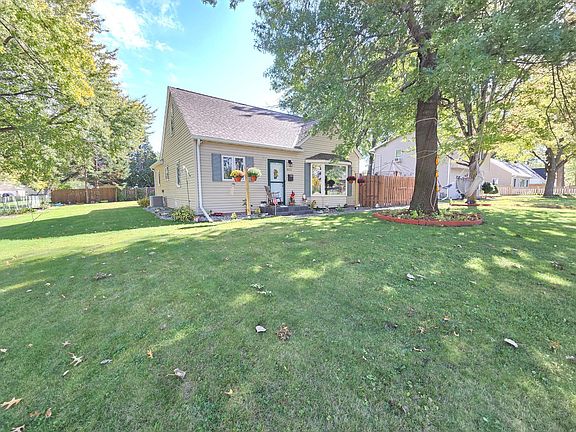 2nd image of 8011 1st Ave S