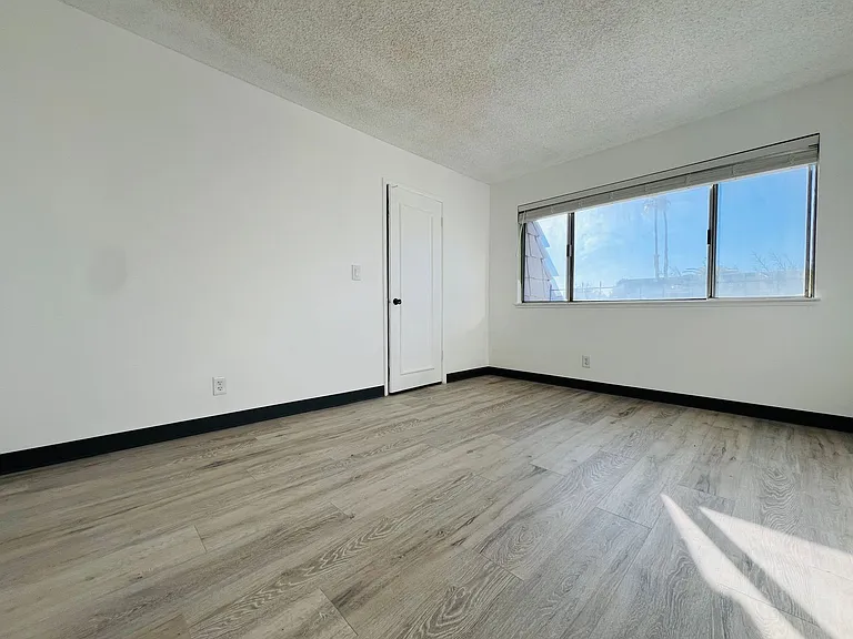 3744 Pilgrim St #A — Photo 12