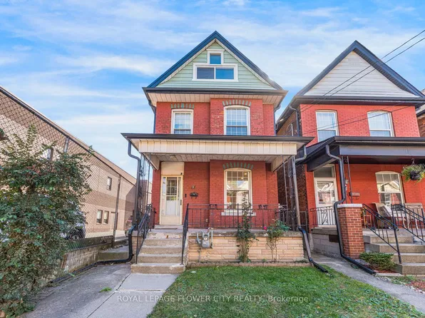 11 McNeil St, Hamilton, ON L8R 2C3