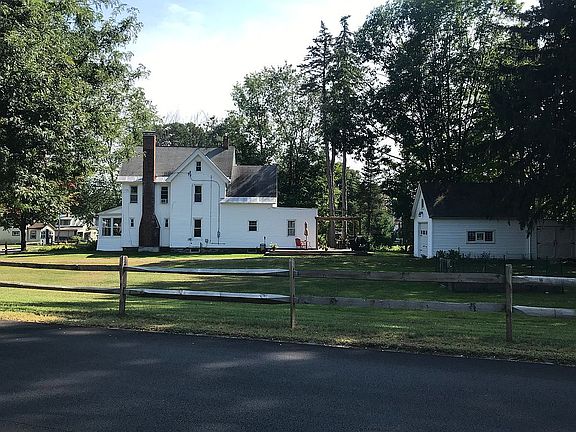 3rd image of 331 N 4th St