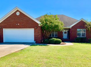 1904 Beechwood Dr SW, Hartselle, AL 35640