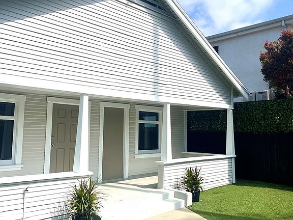 3rd image of 601 Santa Clara Ave