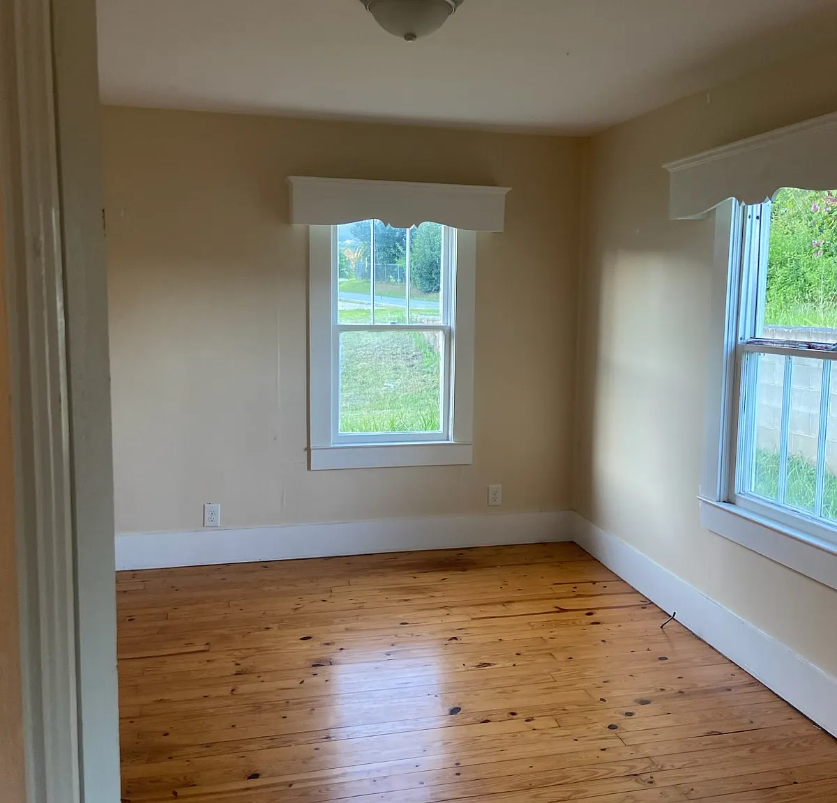 3 bed, 800 sqft, $1,400 — Photo 4