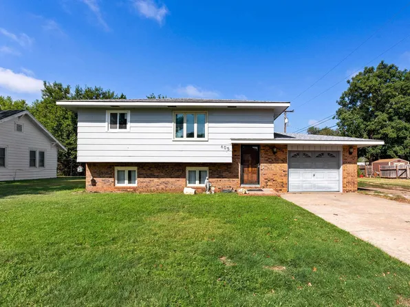 605 S Walnut St, Hutchinson, KS 67505