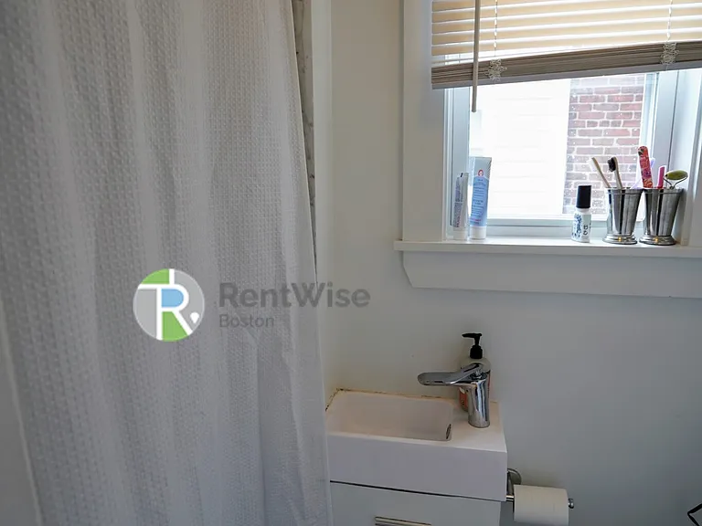 10 Brainerd Rd #42 — Photo 8