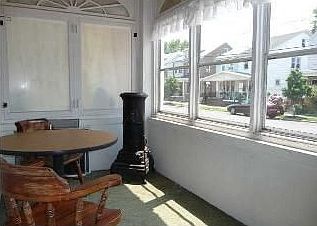 2nd image of 654 S Olden Ave