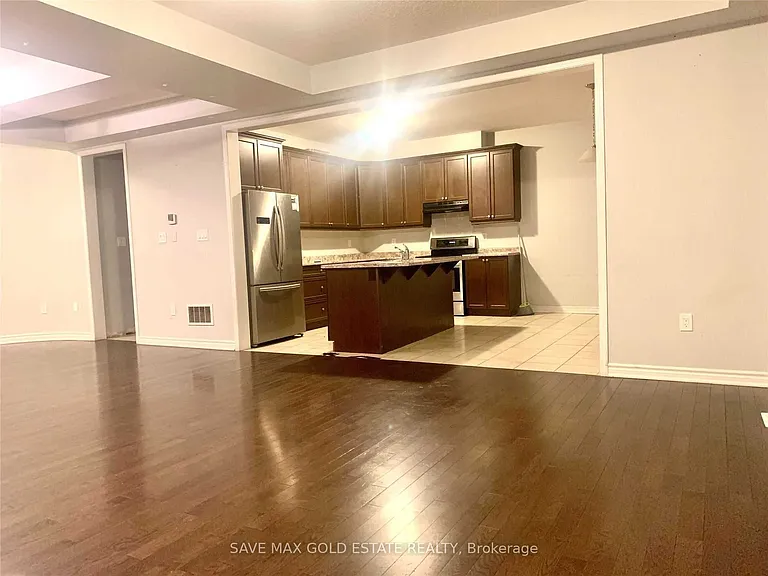 9 Troyer St #UPPER — Photo 10