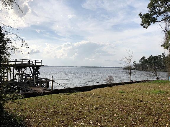 5th image of 18327 Shoreline Dr