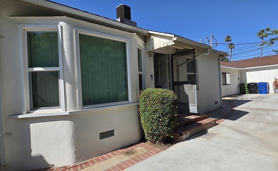 1st image of 5444 Hermitage Ave