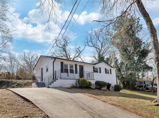 664 Rail Splitter Dr NE, Kennesaw, GA 30144