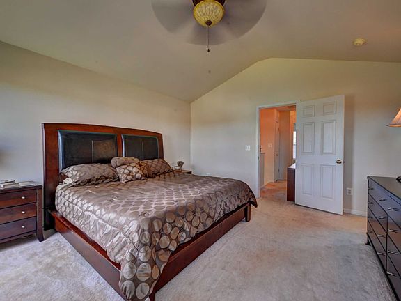 5th image of 10037 Naughton Ct