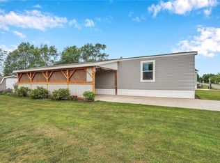 60 Southview Rd, Arcade, NY 14009