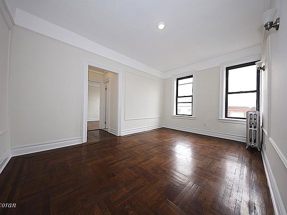 4th image of 3406 32nd St APT 12C