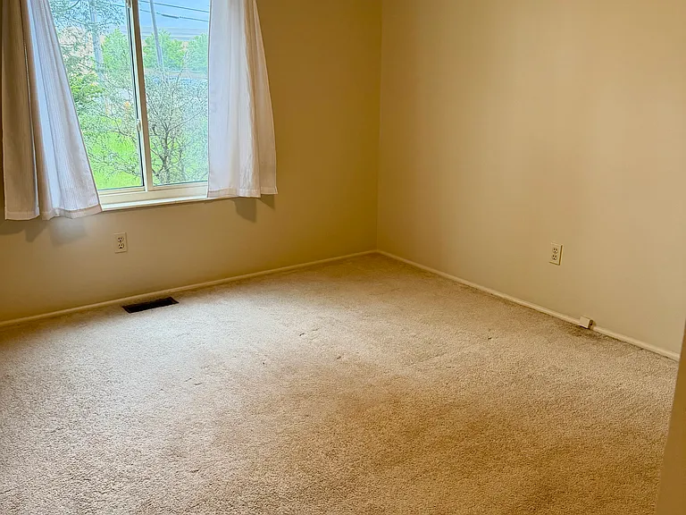 620 Carpenter Rd — Photo 17