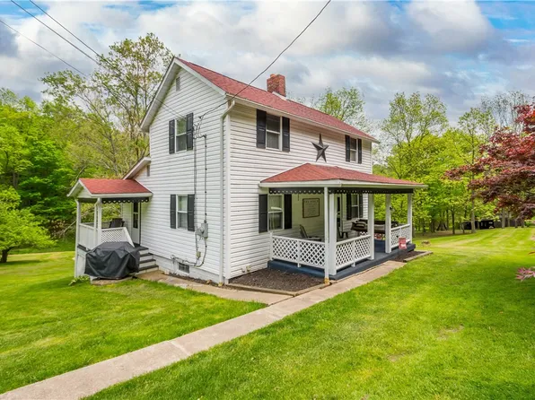 549 Buckingham Rd, Fredericktown, PA 15333