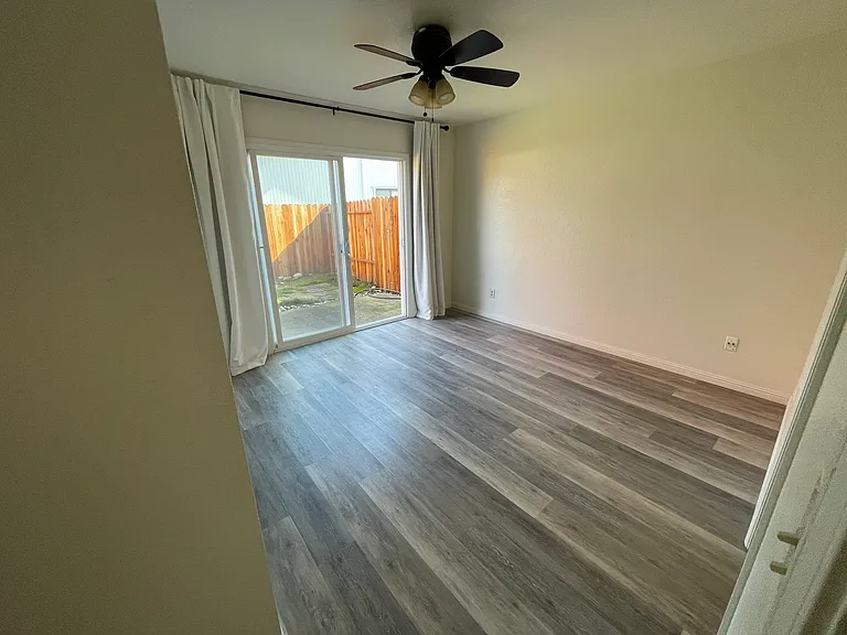 360 Spinnaker Way #1 — Photo 7