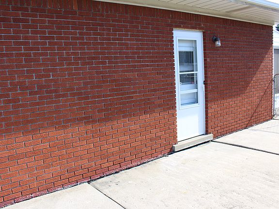 5th image of 14635 Michigan Blvd