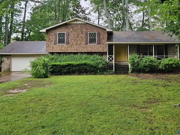 7808 Double Tree Dr SE, Huntsville, AL 35802