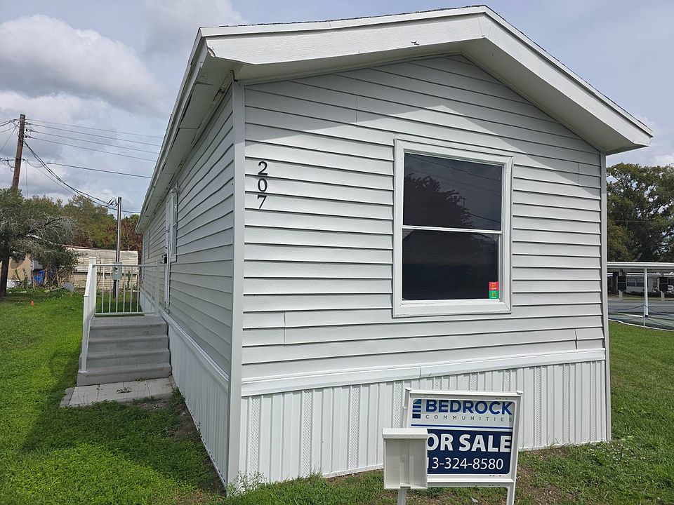 1st image of 207 S Mount Carmel Rd