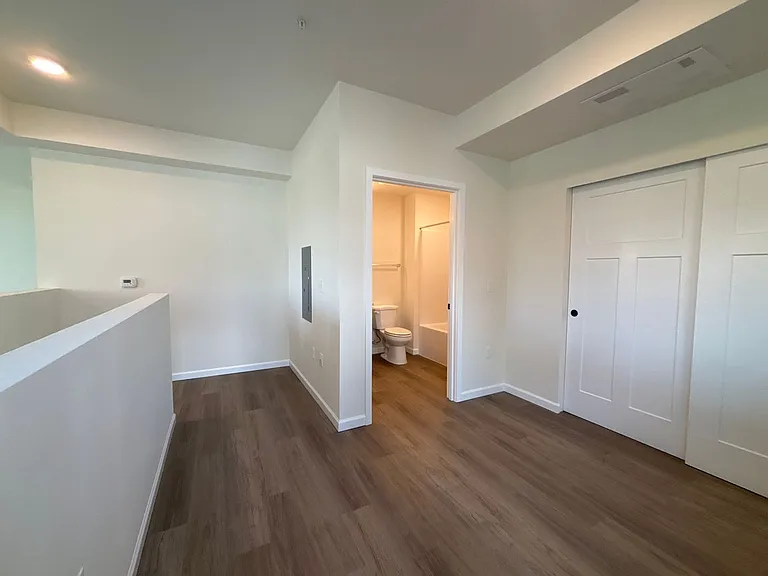 401 UNION — Photo 141