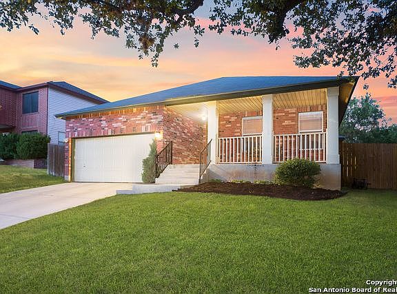 2nd image of 15847 Tampke Pl