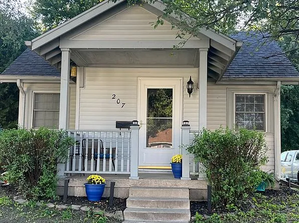 207 S 13th St, Marshalltown, IA 50158