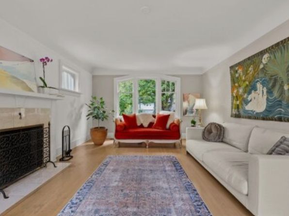 4 bedroom rental in Vancouver — photo 6