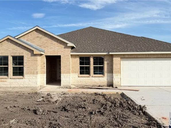 3545 Sahar Lake Dr, Robstown, TX 78380