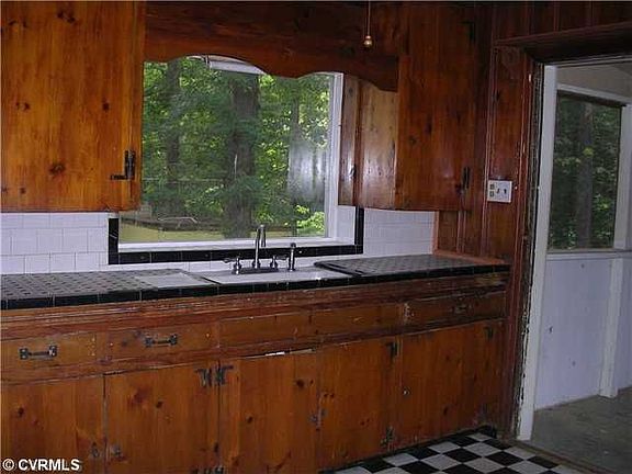 5th image of 6748 Cozy Ln