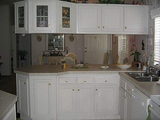 3rd image of 806 E Norman St