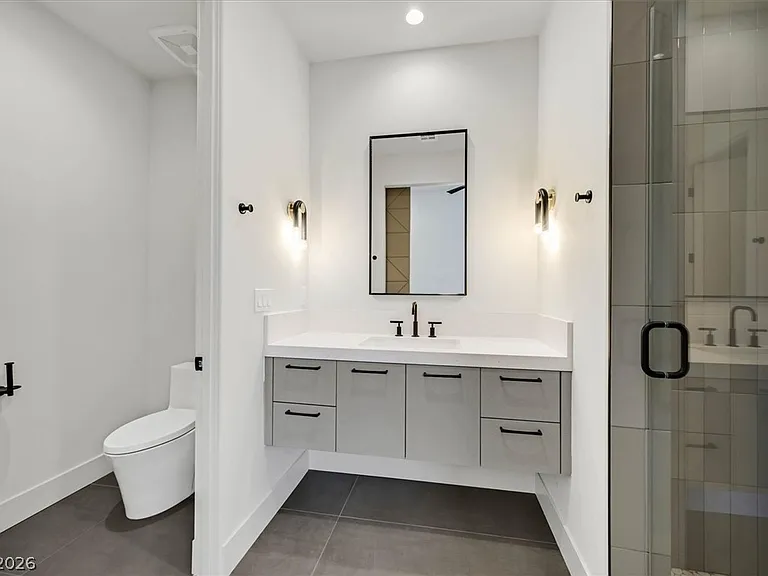 692 Scenic Cliff Dr — Photo 42