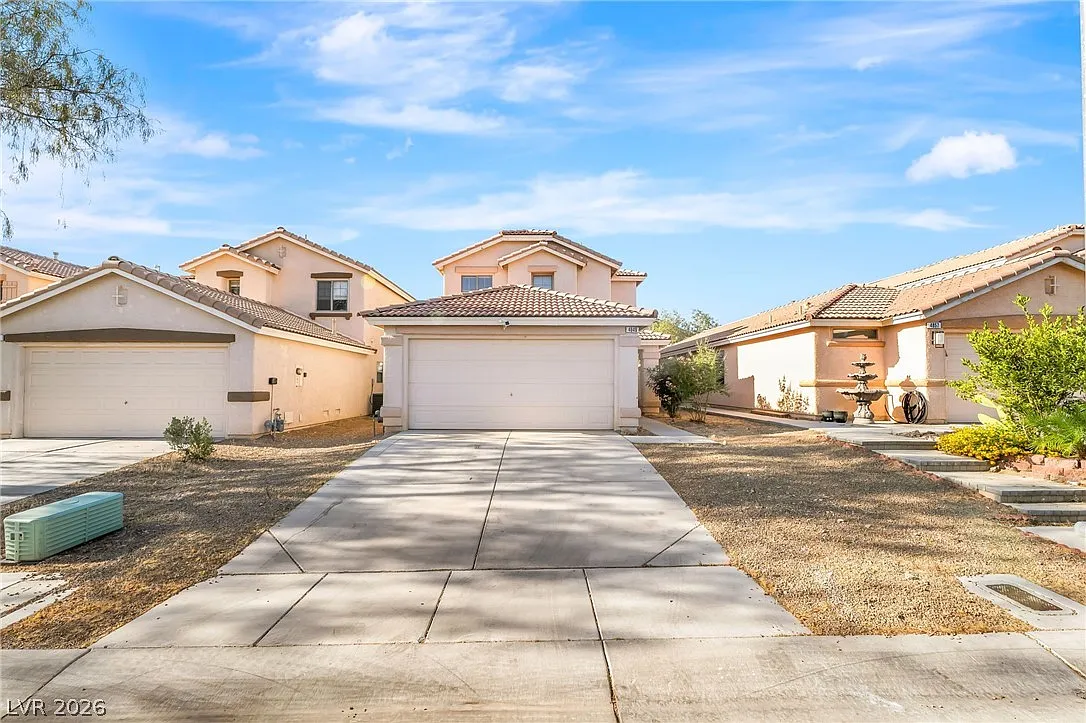 5 bed, 3.0 bath, 1818 sqft, $2,300 — Photo 1