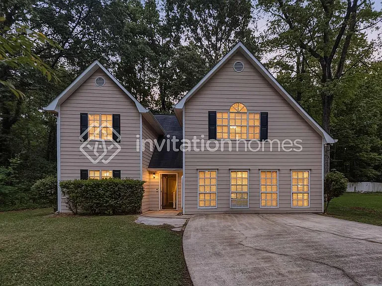 6611 Crossing Creek Point — Photo 1