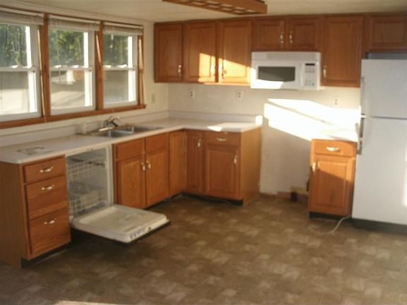 2nd image of 6828 Catskill Dr