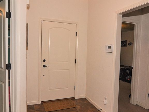 3rd image of 773 Clydesdale Dr