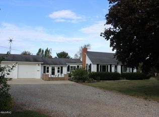 5300 Bunn Rd, Jonesville, MI 49250