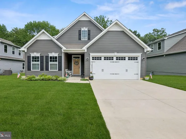 304 Hidden Acres Ln, Moorestown, NJ 08057