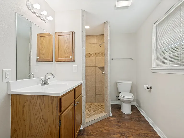 163 Antrim Dr — Photo 19