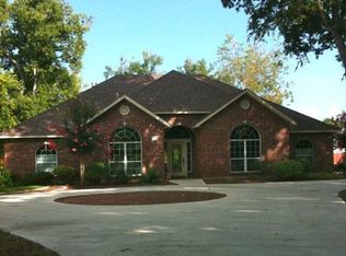 173 Teinert Cir, Mcqueeney, TX 78123