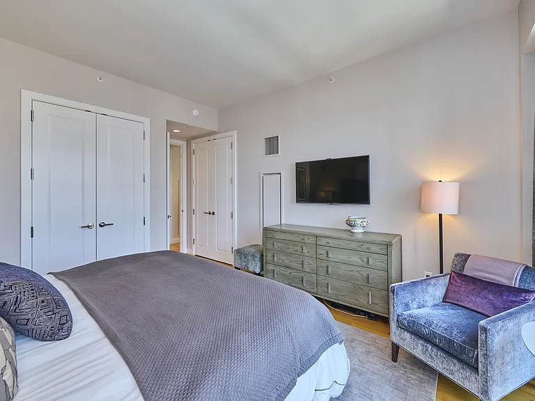 400 Stuart St #16K — Photo 17