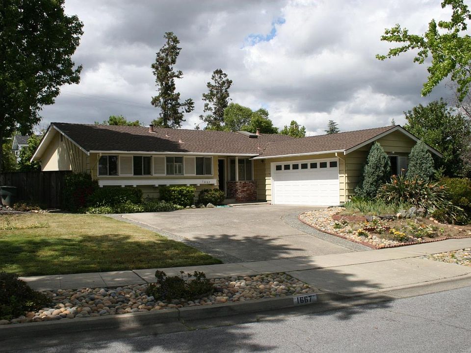1st image of 1667 Kamsack Dr
