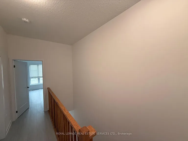 P6 Palace St #25-320 — Photo 14
