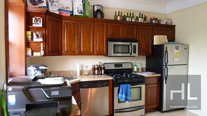 Rented by Highline Residential | media 7