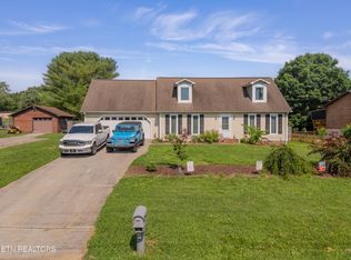 3929 Davis Ford Rd, Maryville, TN 37804