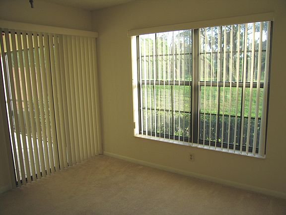 5th image of 2763 SW Matheson Avenue #114