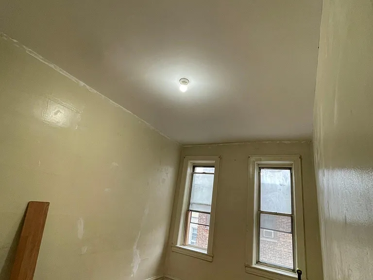 242 Lexington Ave #6 — Photo 10